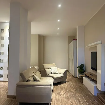 Residenza Visconti * باري